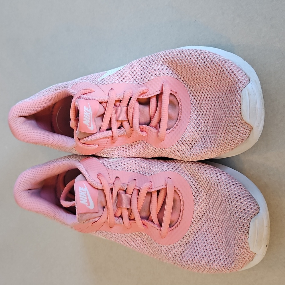 Nike Pink Shoes - Picture 2 of 13
